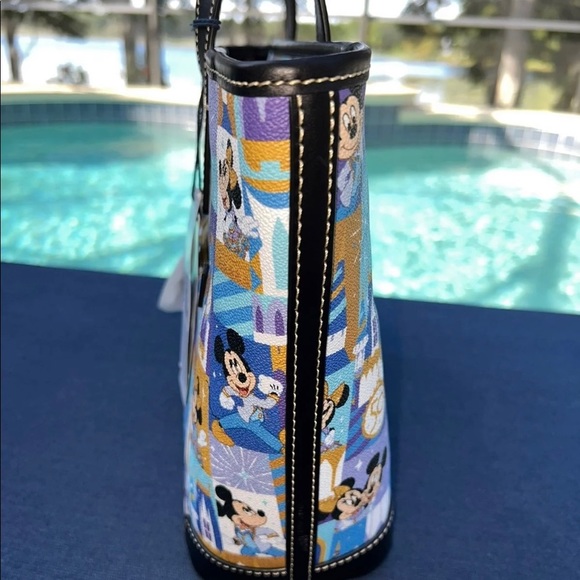 Nwt Dooney and Bourke Walt Disney world resort 50th anniversary tote - Picture 4 of 8